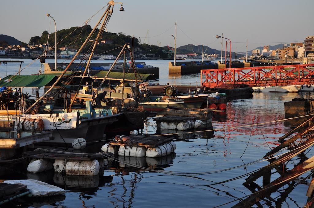Onomichi Guest House Anago-No-Nedoko Exterior photo